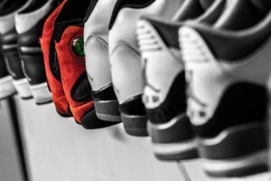 In die Schuhe schieben?